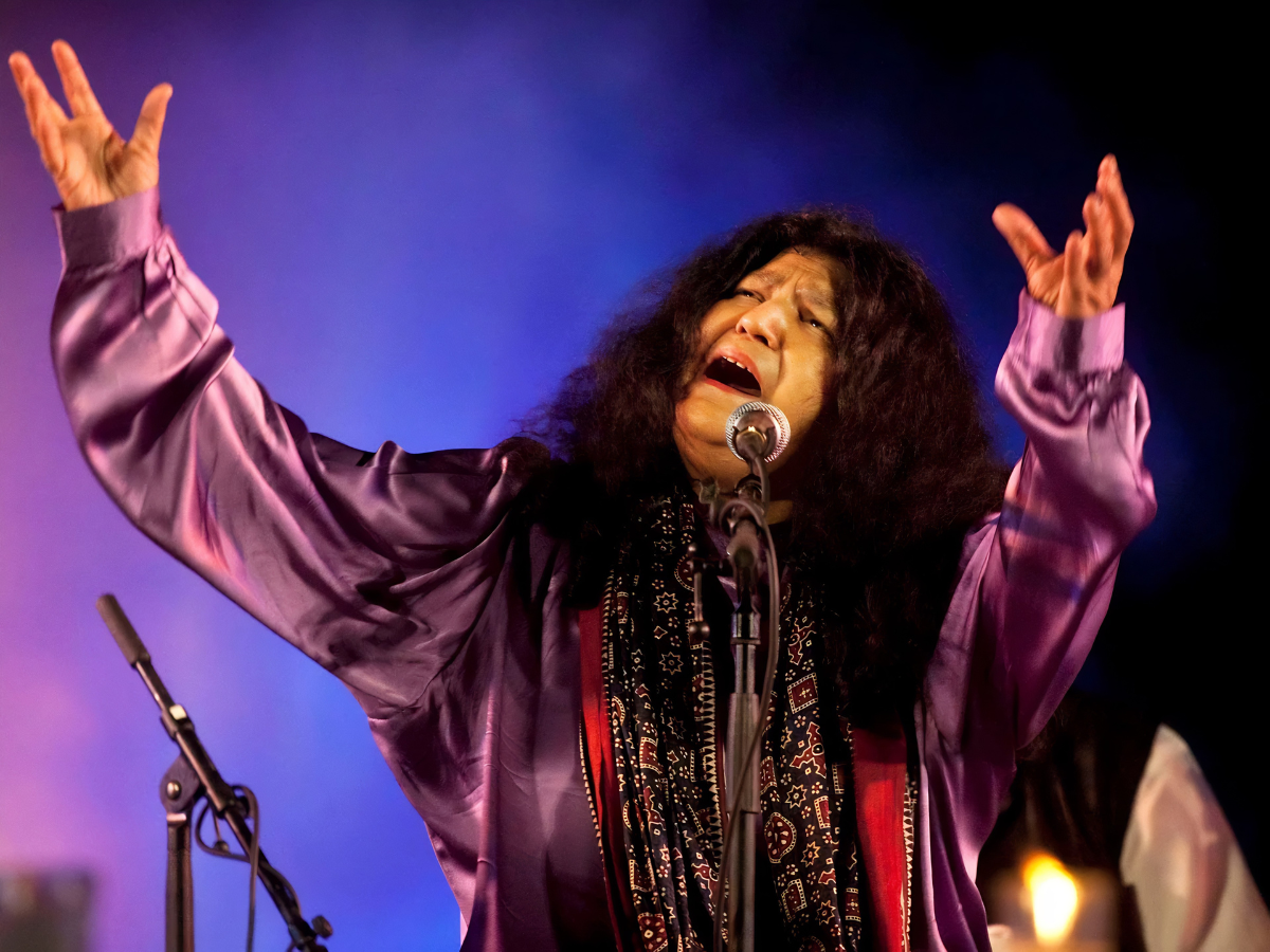 On Stage, Lahore