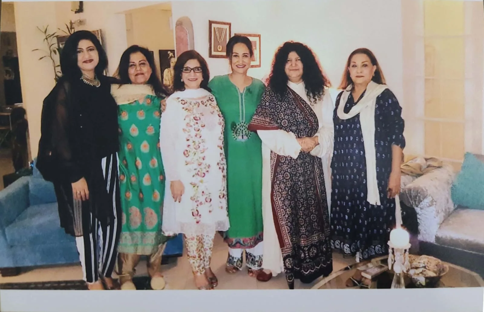 Abida Parveen among friends