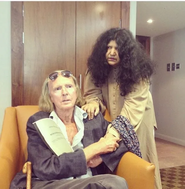 Abida Parveen backstage conversation
