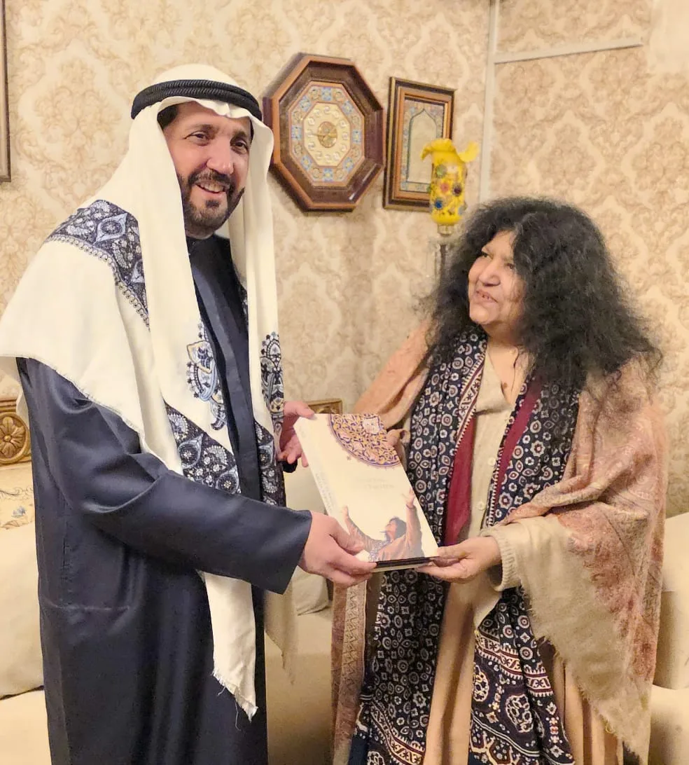 Abida Parveen with Sheikh Suhail Al Zarooni